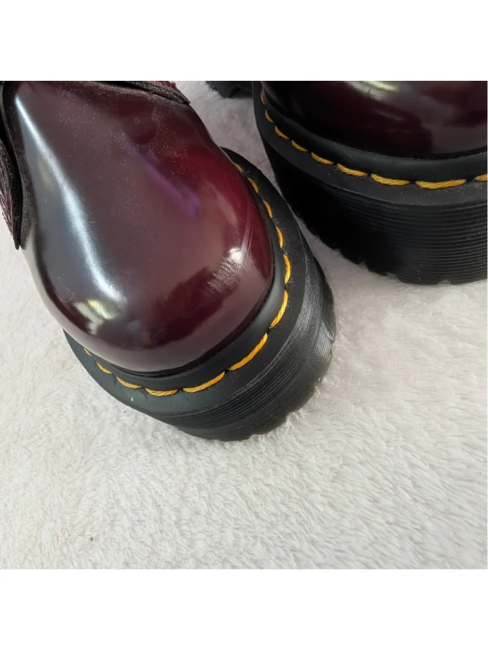 Dr. Martens Vegan Jadon II Cherry Red Oxford Rub Off Platform Boots US L 6 - Picture 5 of 13
